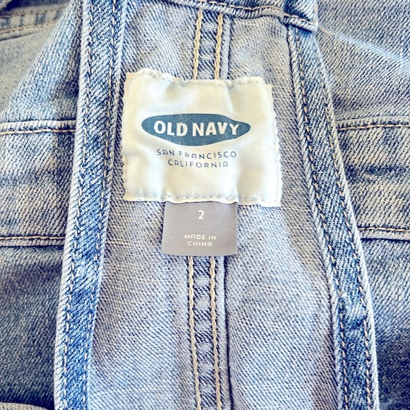 OLD NAVY women’s Stylish Blue Denim Overalls - Picture 2 of 7